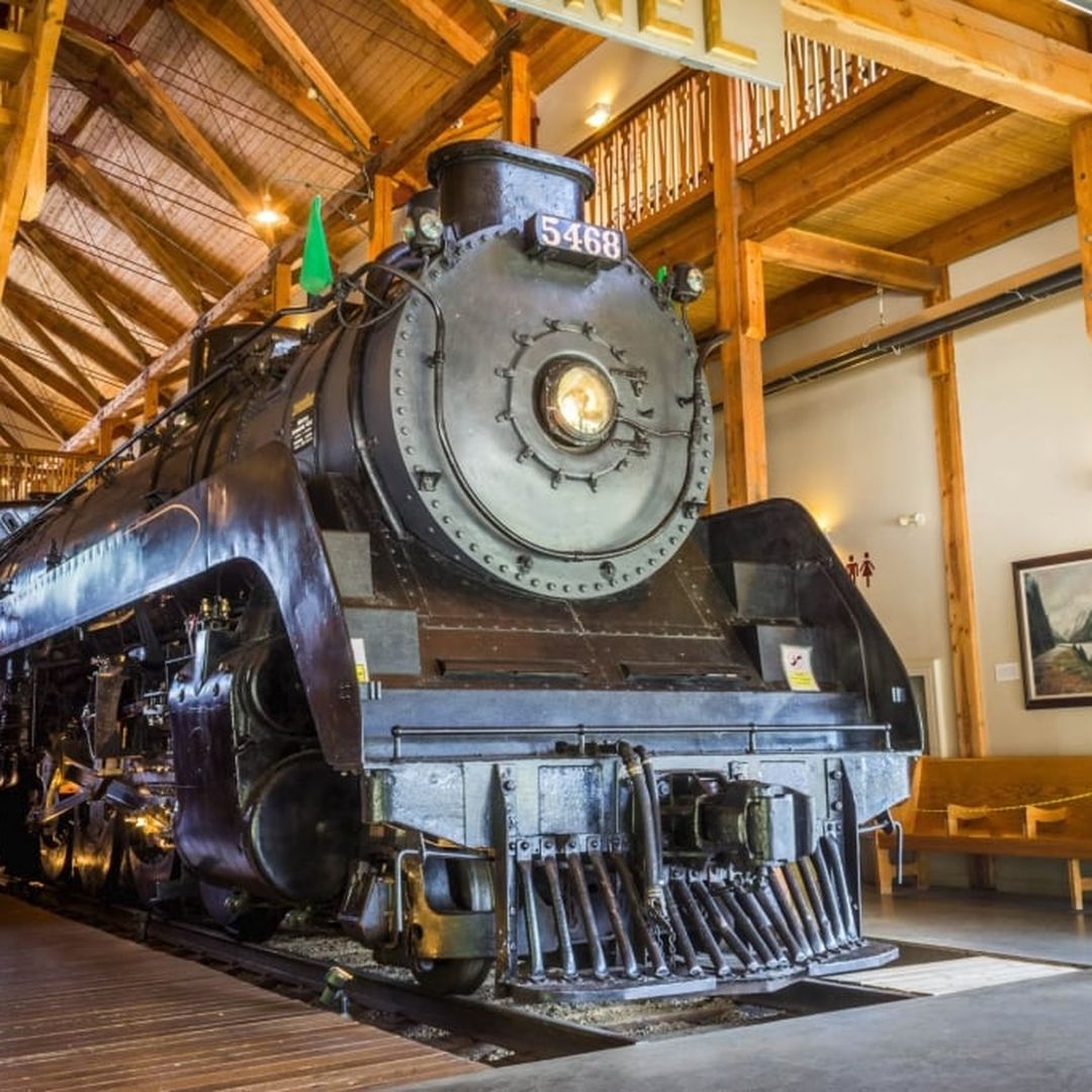 old train sitting inside the revelstoke railway museum