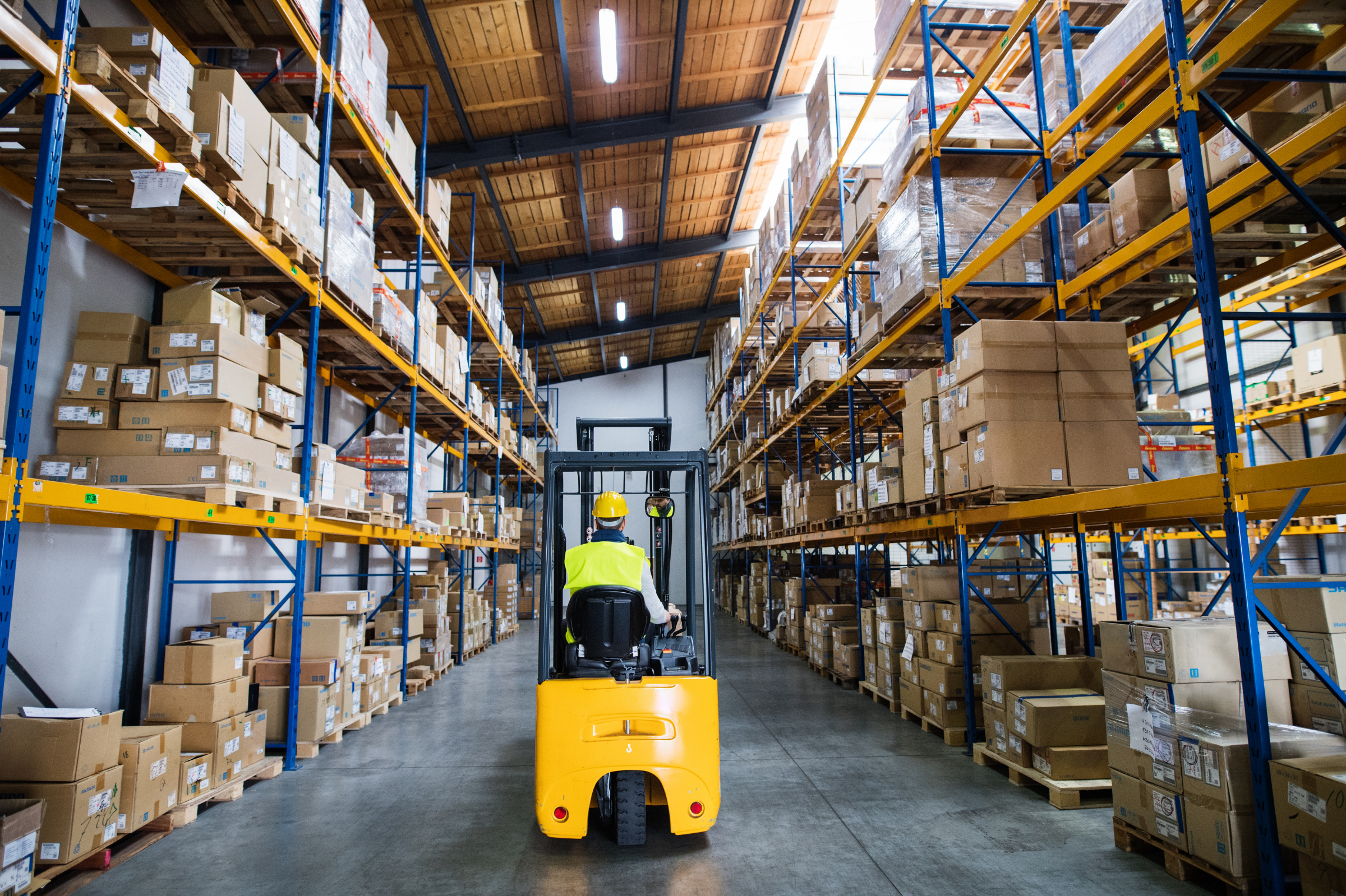 Case Study - Machine Learning and Predictive Analytics for Shipment Operations