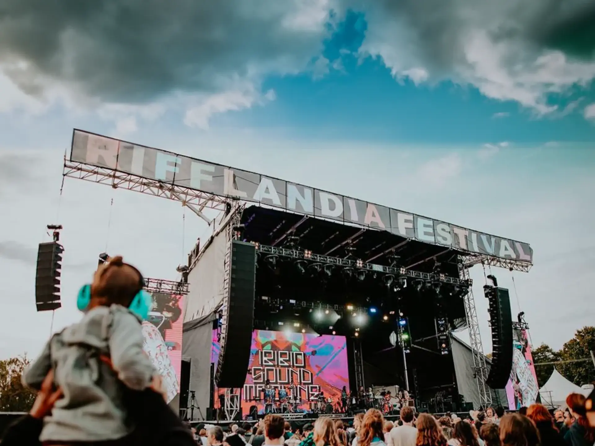 SPLIFFLANDIA: VICTORIA’S RIFFLANDIA FESTIVAL OFFERS CANNABIS WITH MUSIC