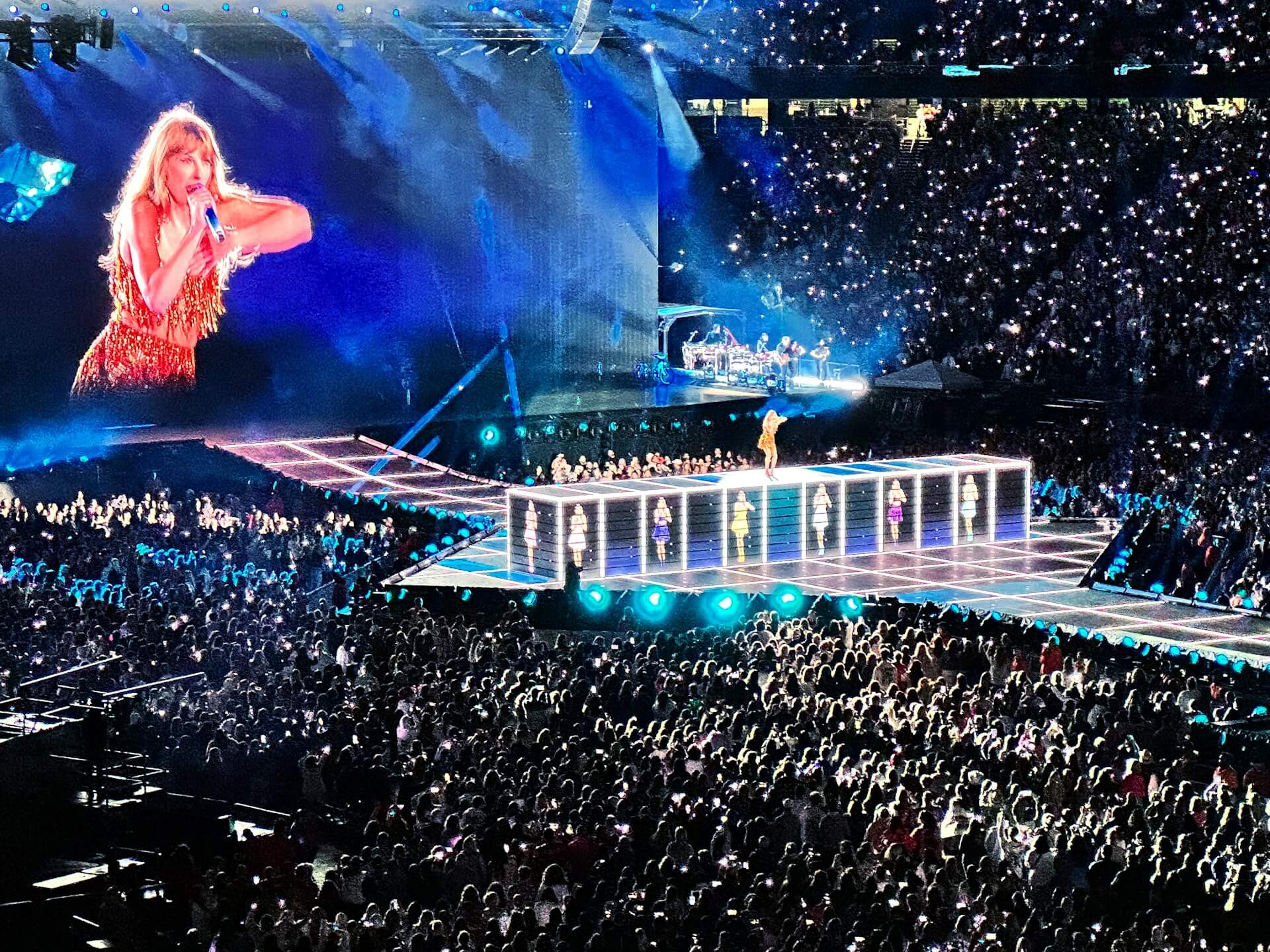 Taylor Swift in Toronto: Key Road Closures and Transit Plans