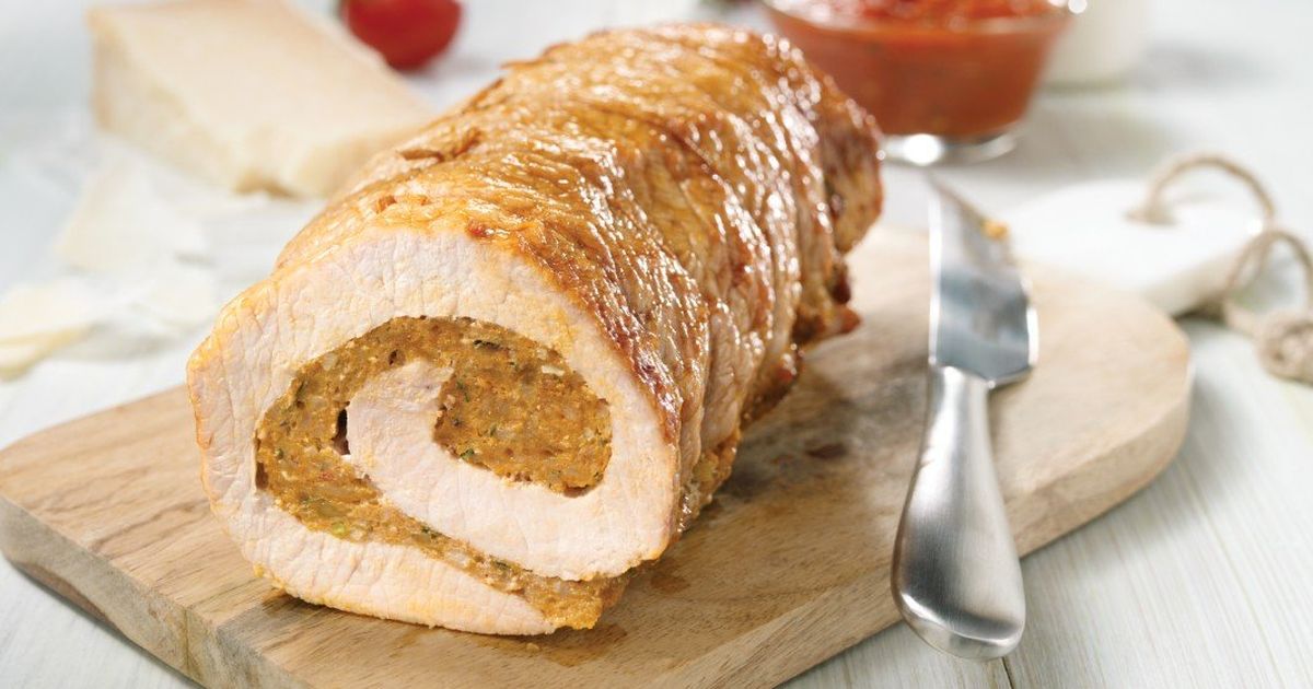 Italian sausage-stuffed pork loin with marinara sauce | Olymel