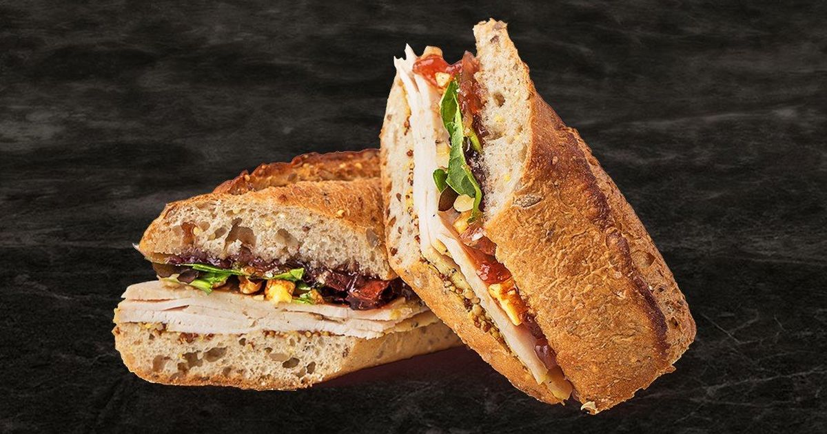 Turkey, onion confit, and cranberry sandwich | Olymel