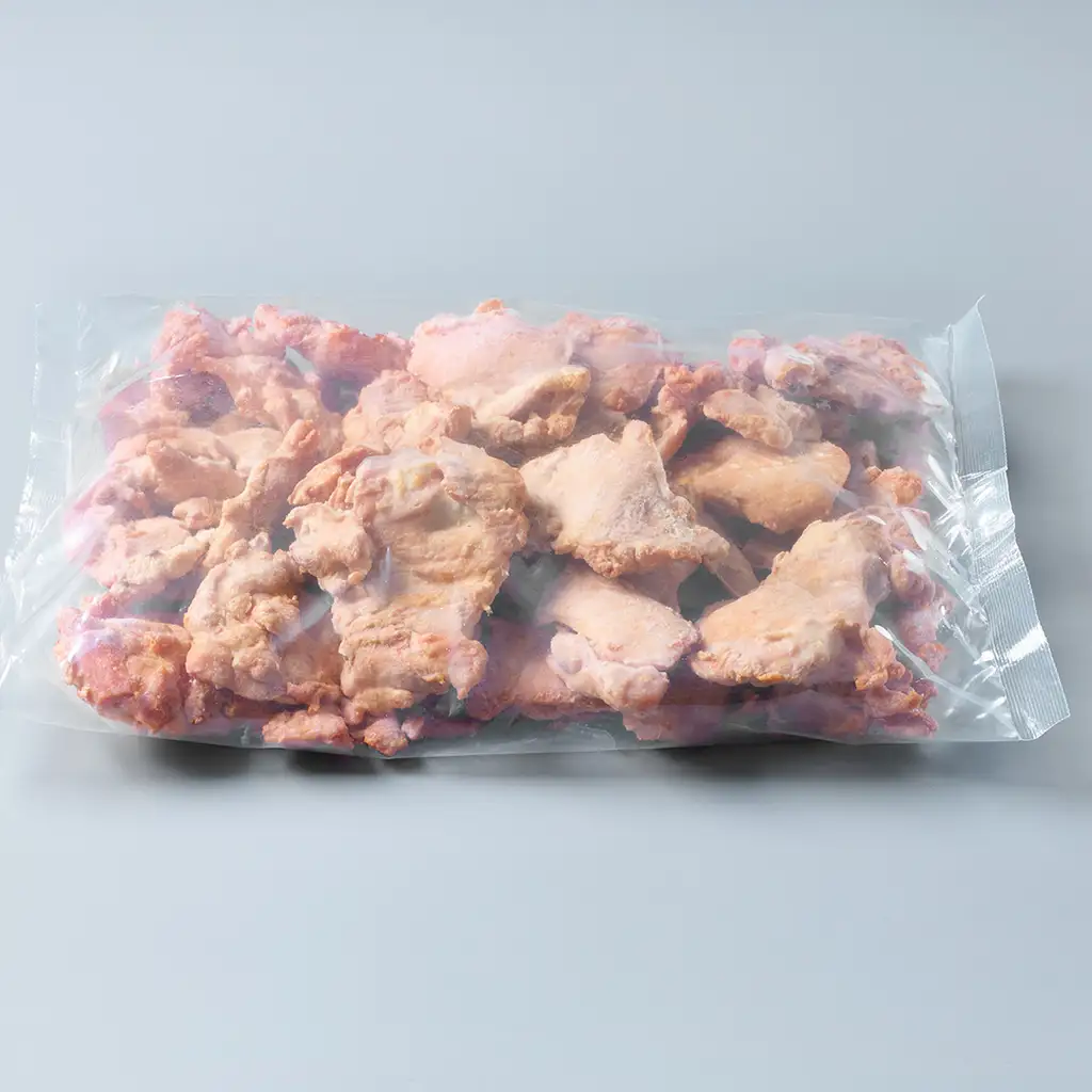 Hauts de cuisse de poulet dans l'emballage