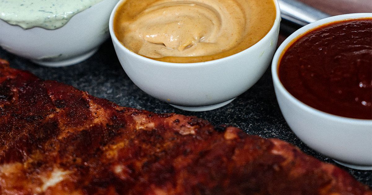 Smoked pork side ribs (2-2-1 style) | Olymel