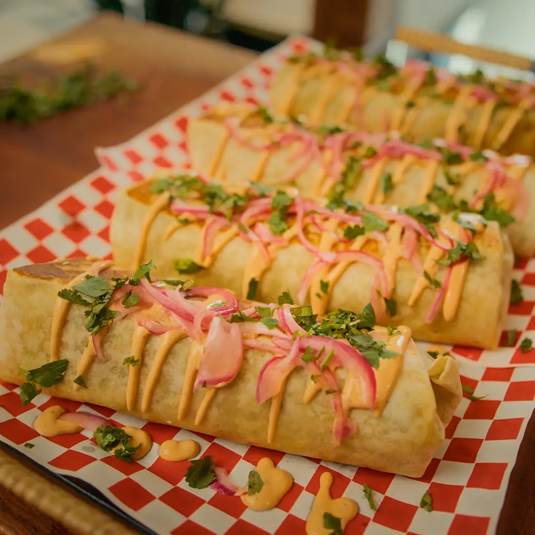 burritos style tex mex au porc effiloché et mayonnaise épicée