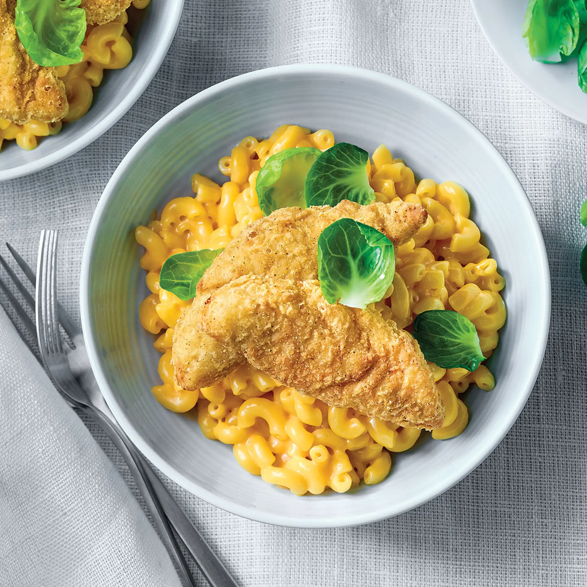 Mac'n'cheese, poulet croustillant et choux de bruxelles