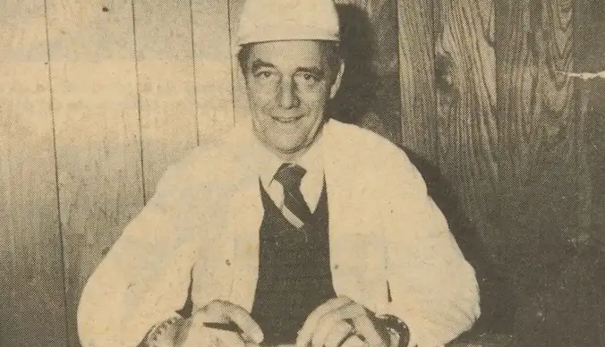 Les frères Fernand créent leurs premières saucisses à Trois-Rivières