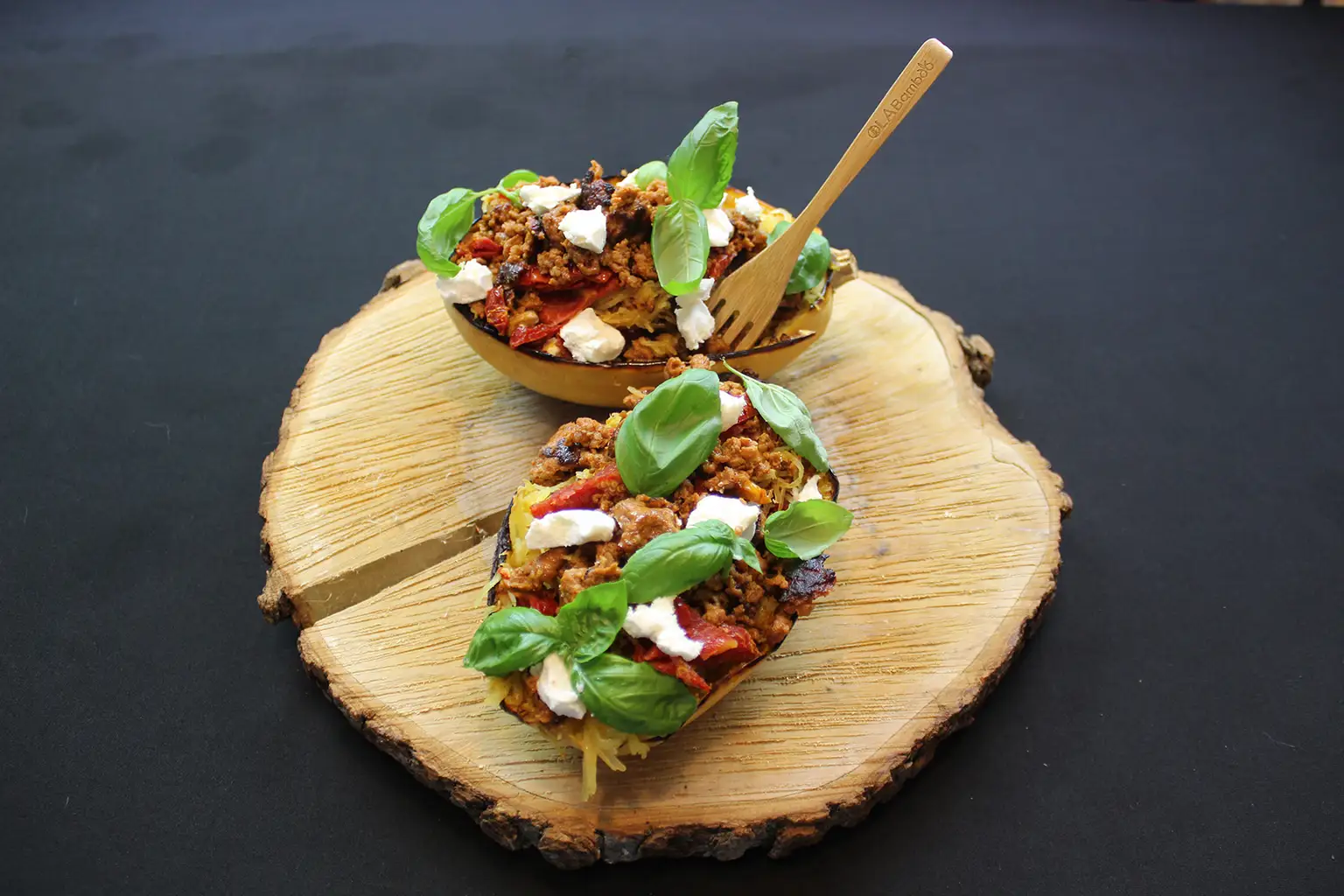 Salade de courge spaghetti aux saucisses italiennes forte La Fernandière