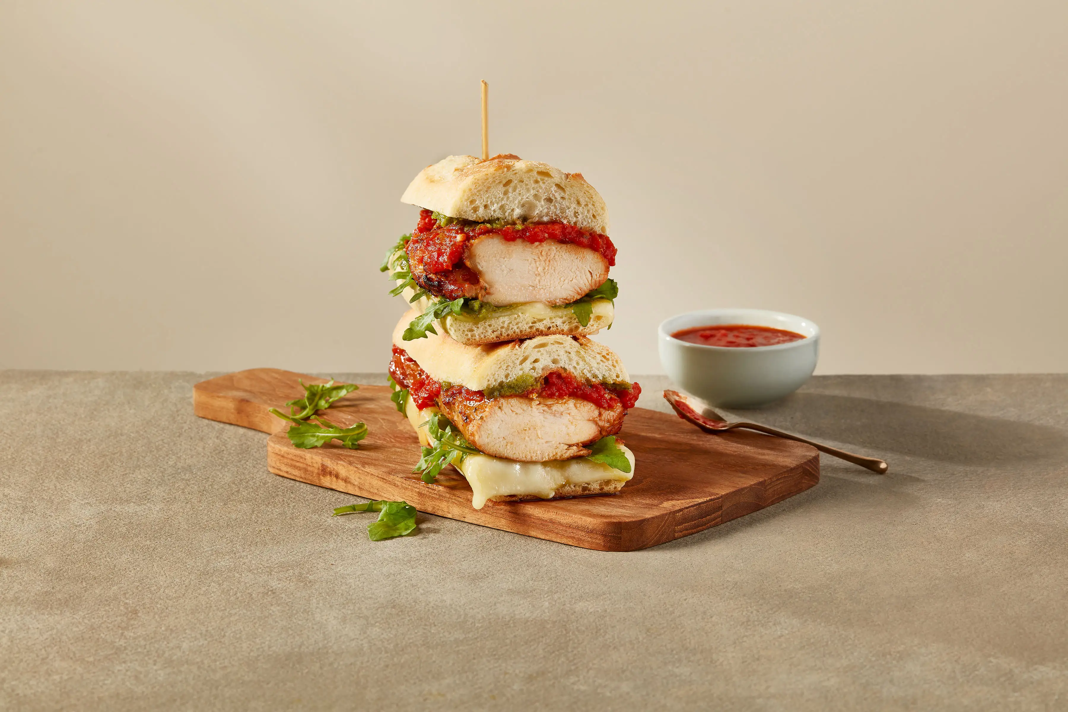 Sandwich italien au poulet à la toscane