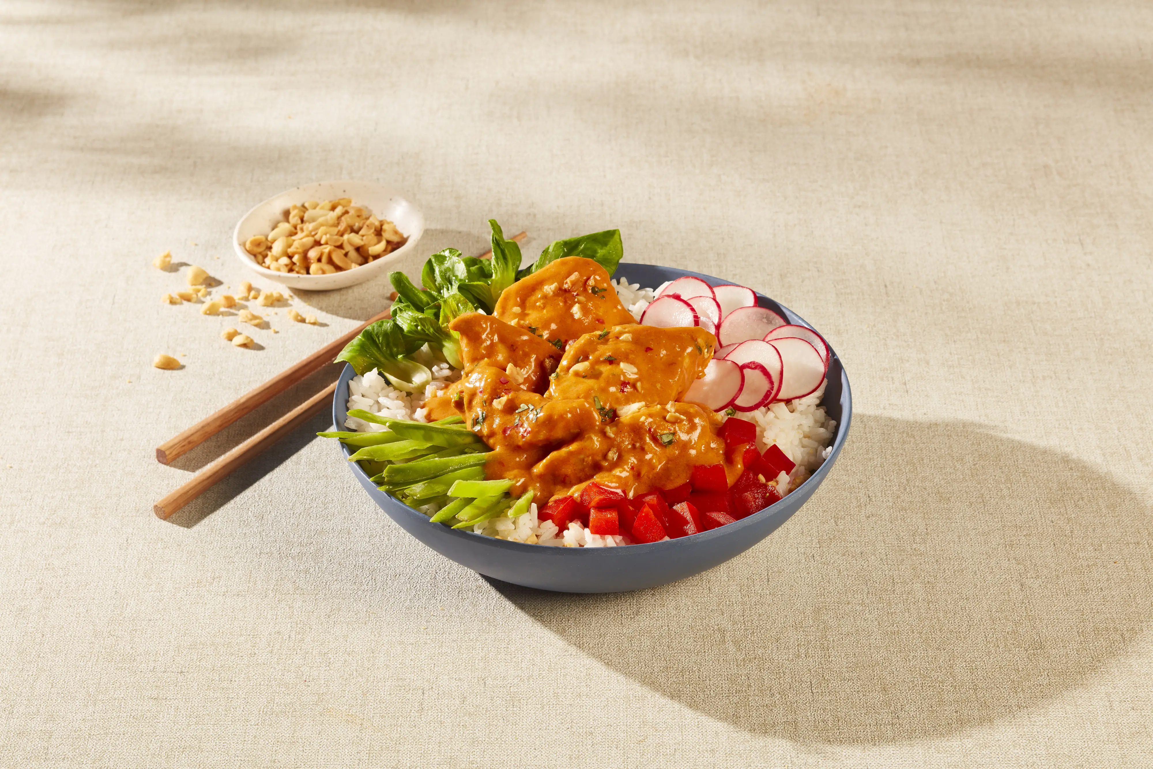 Bol de poulet coco à la thaïlandaise