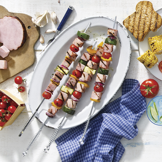 Brochettes de jambon et légumes