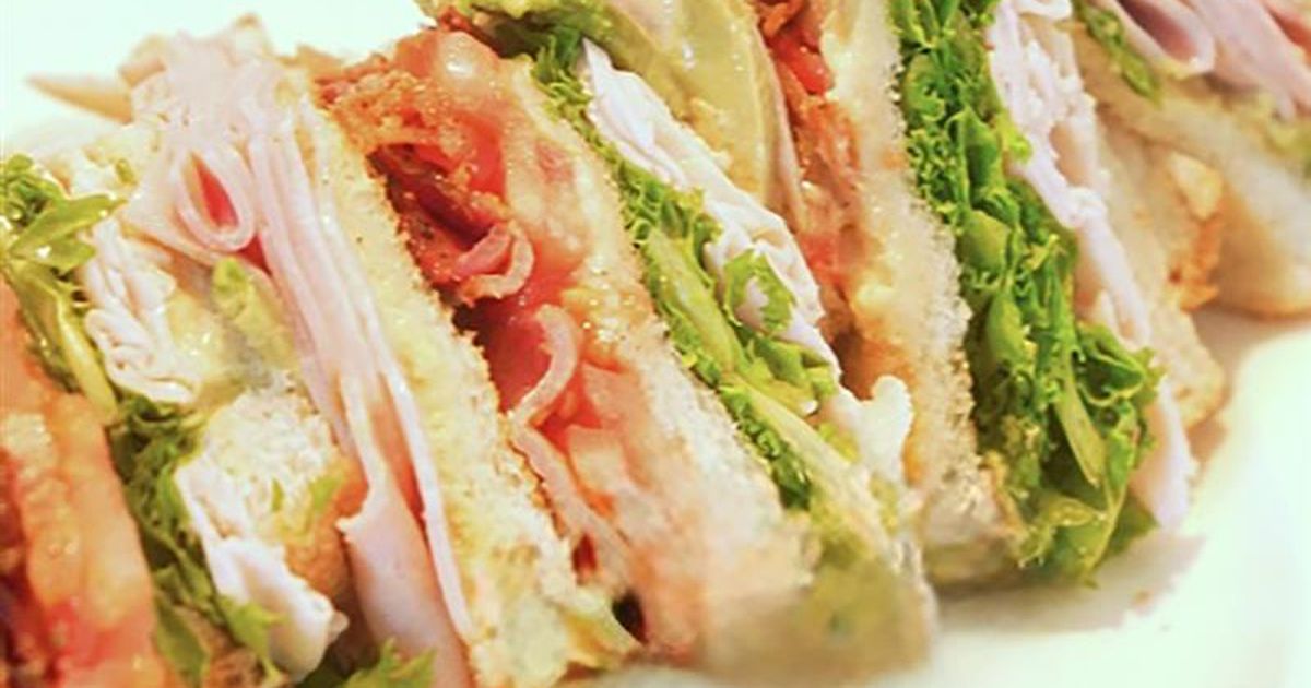 Black forest smoked ham club sandwich | Olymel